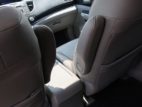 Used 2014 Honda CR-V EX-L image 25
