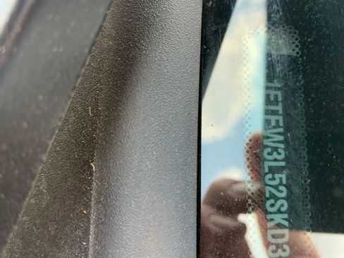 New 2025 Ford F150 Lariat w/ Equipment Group 502A High image 9