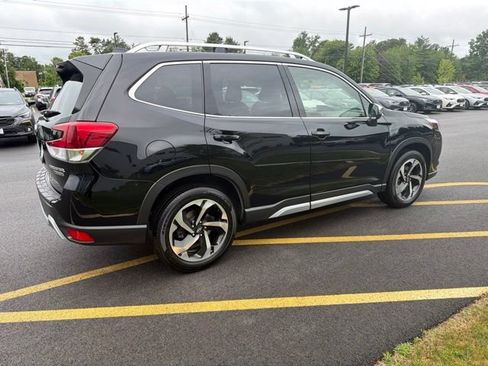 Used 2023 Subaru Forester Touring AWD/4WD image 5