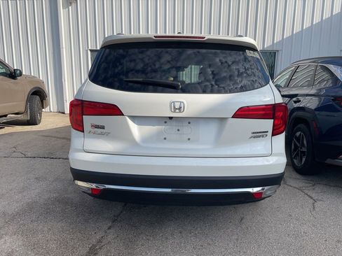 Used 2018 Honda Pilot Touring image 3