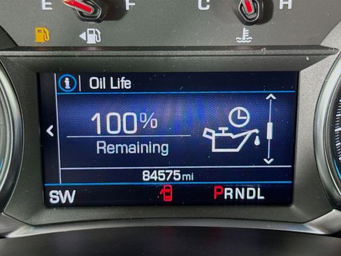 Used 2023 Chevrolet Equinox LT w/ LPO, Floor Liner Package FWD image 15
