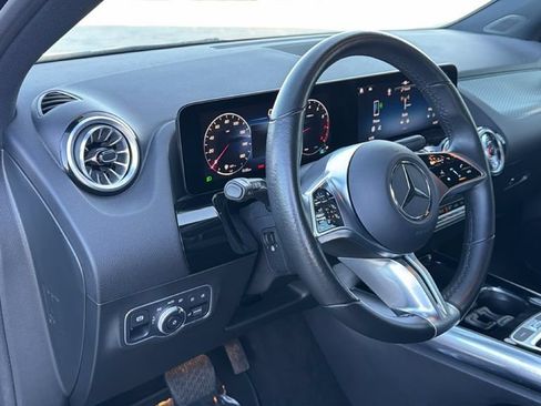 Used 2025 Mercedes-Benz GLA 250 4MATIC w/ Winter Package image 16