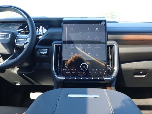 New 2026 GMC Yukon Denali w/ Advanced Technology Package AWD/4WD image 12