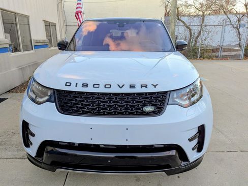 Used 2017 Land Rover Discovery HSE Luxury image 2