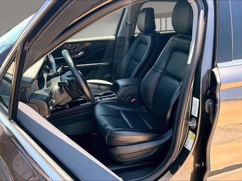 Used 2020 Lincoln Corsair FWD w/ Equipment Group 101A image 25