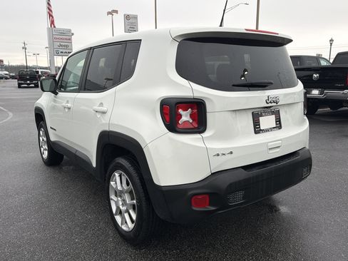 Used 2023 Jeep Renegade Latitude image 7