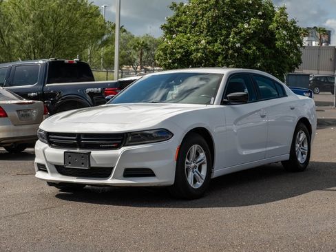 Used 2023 Dodge Charger SXT RWD image 3
