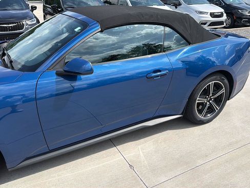 Used 2024 Ford Mustang Convertible RWD image 36