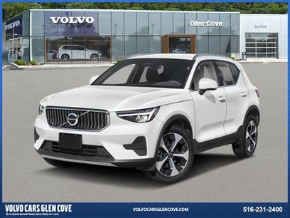 New 2025 Volvo XC40 B5 Ultra w/ Climate Package