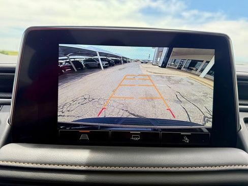 Used 2023 GMC Yukon XL AT4 w/ LPO, Floor Liner Package AWD/4WD image 13