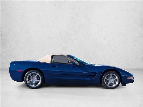 Used 2004 Chevrolet Corvette Convertible w/ Preferred Equipment Group image 4