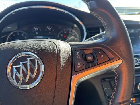 Used 2020 Buick Encore Preferred image 17