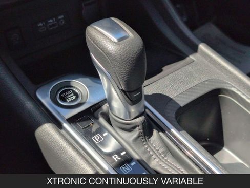 Used 2025 Nissan Sentra SV FWD image 16