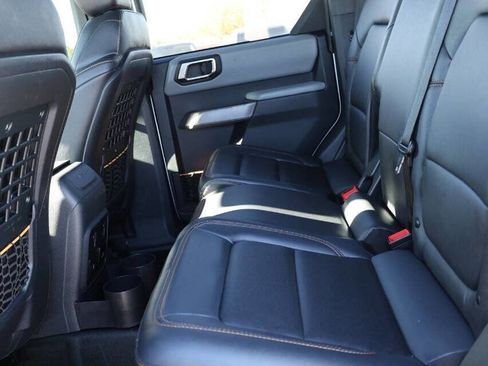 Used 2022 Ford Bronco Badlands image 17