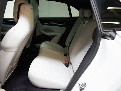 Used 2025 Porsche Macan 4S Electric image 23