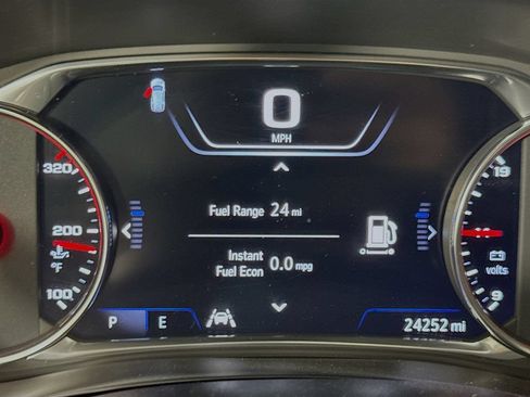 Used 2023 Chevrolet Traverse High Country w/ LPO, Floor Liner Package FWD image 15