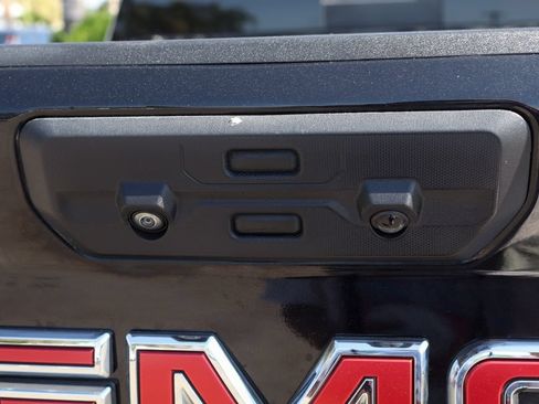 Used 2023 GMC Sierra 2500 AT4 w/ AT4 Preferred Package AWD/4WD image 54
