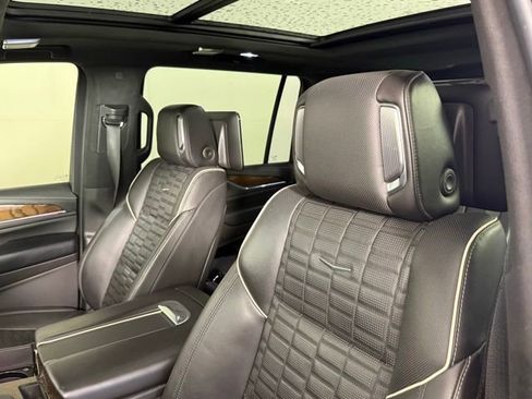 Used 2021 Cadillac Escalade ESV Premium Luxury Platinum AWD/4WD image 6