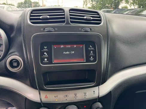 Used 2017 Dodge Journey SXT w/ Premium Group image 21