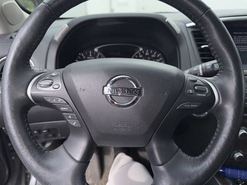 Used 2020 Nissan Pathfinder Platinum w/ Cargo Package AWD/4WD image 11