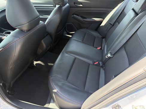 Used 2025 Nissan Altima 2.5 SR FWD image 30
