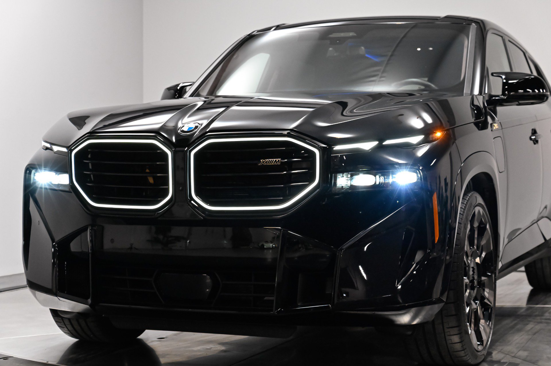 Used 2023 BMW XM w/ M Driver's Package AWD/4WD image 56