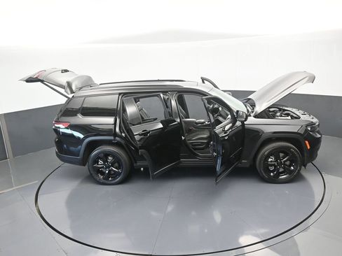 Used 2024 Jeep Grand Cherokee L Altitude image 72