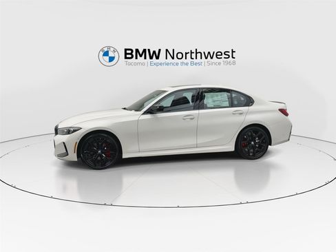 New 2026 BMW 330i xDrive Sedan w/ M Sport Package image 10