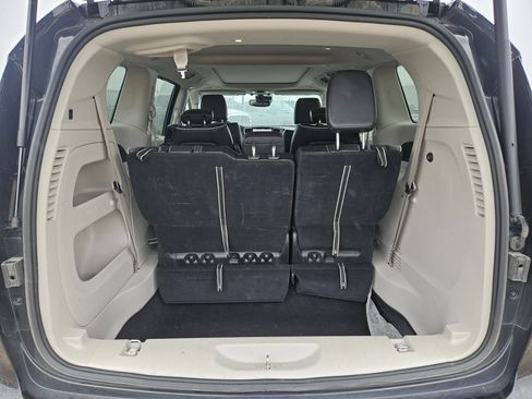 Used 2024 Chrysler Pacifica Limited image 24