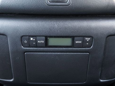 Used 2021 Nissan Armada SL w/ Captain's Chairs Package image 35