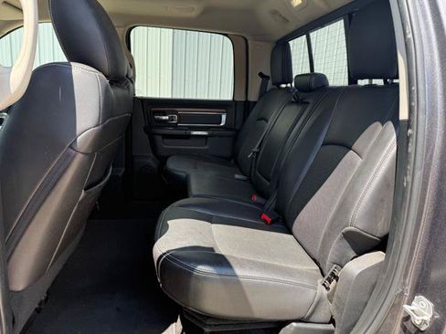 Used 2016 RAM 1500 Laramie w/ Convenience Group AWD/4WD image 12