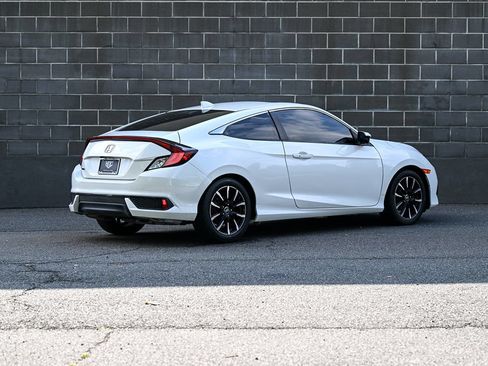 Used 2016 Honda Civic EX-T image 3
