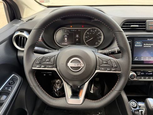 Used 2025 Nissan Versa SR w/ Trunk Package image 18