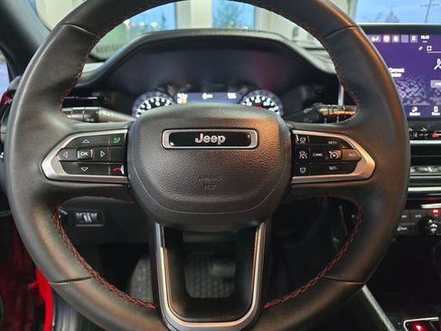 Used 2023 Jeep Compass Trailhawk w/ Trailhawk Convenience Group image 27