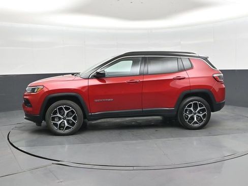 Used 2025 Jeep Compass Limited AWD/4WD image 7