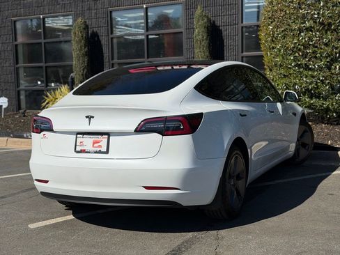 Used 2023 Tesla Model 3 Standard Range image 12