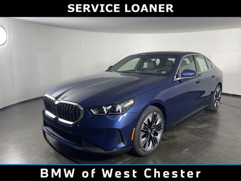 Used 2024 BMW i5 eDrive40i w/ M Sport Package image 1