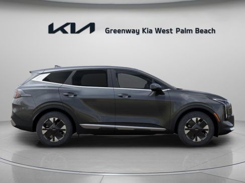 New 2026 Kia Sportage LX image 9