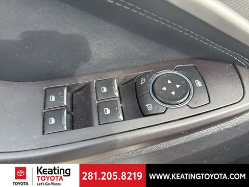 Used 2020 Ford Explorer XLT w/ Equipment Group 202A image 13