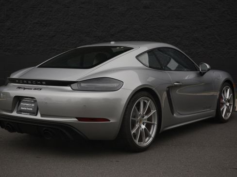 Certified 2025 Porsche 718 Cayman GTS RWD image 7