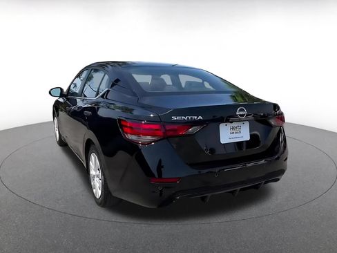 Used 2025 Nissan Sentra S FWD image 10
