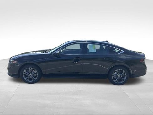 Used 2023 Honda Accord EX image 2
