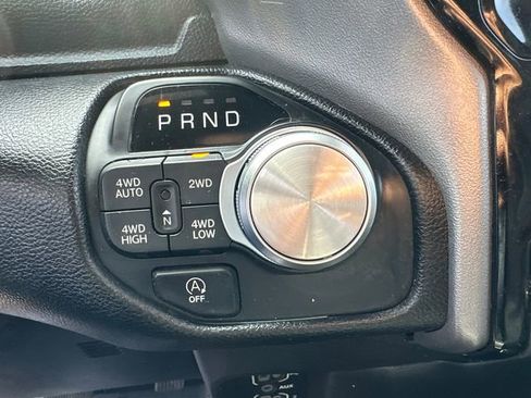 Used 2025 RAM 1500 Laramie image 32
