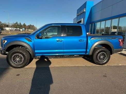 Used 2019 Ford F150 Raptor w/ Equipment Group 802A Luxury image 2