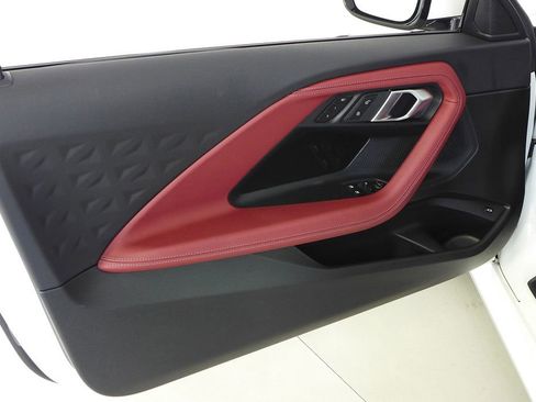Used 2025 BMW 230i Coupe w/ M Sport Package RWD image 11
