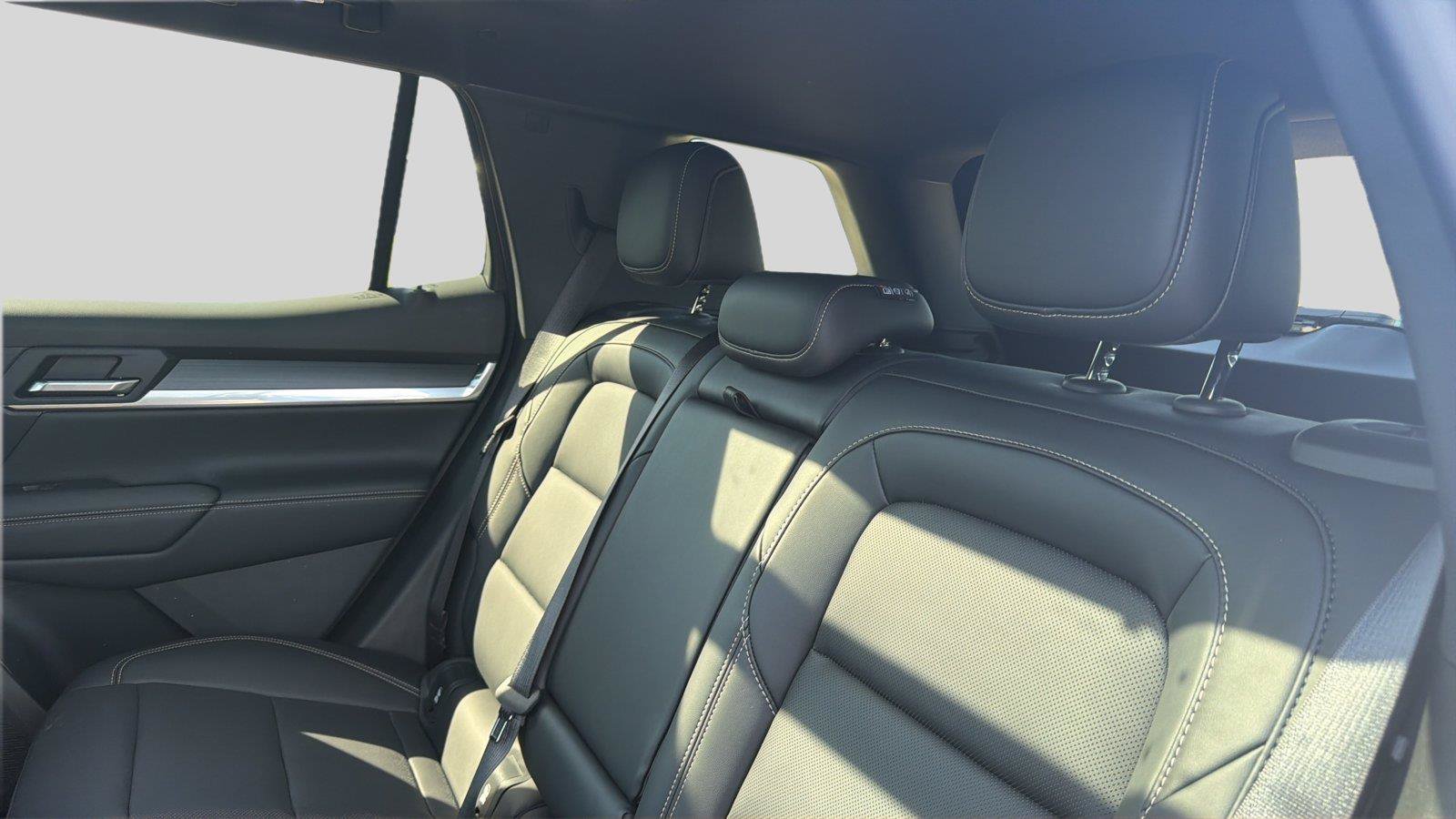 New 2027 GMC Terrain Elevation w/ Elevation Premium Package AWD/4WD image 19