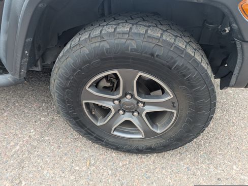 Used 2018 Jeep Wrangler Unlimited Sport S image 6