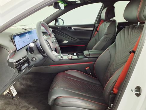 Certified 2025 Genesis G80 3.5T Sport image 17