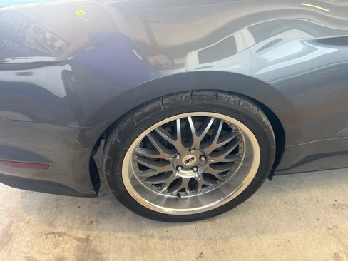 Used 2021 Ford Mustang GT RWD image 6