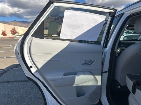 New 2026 Hyundai Kona SEL Premium image 23